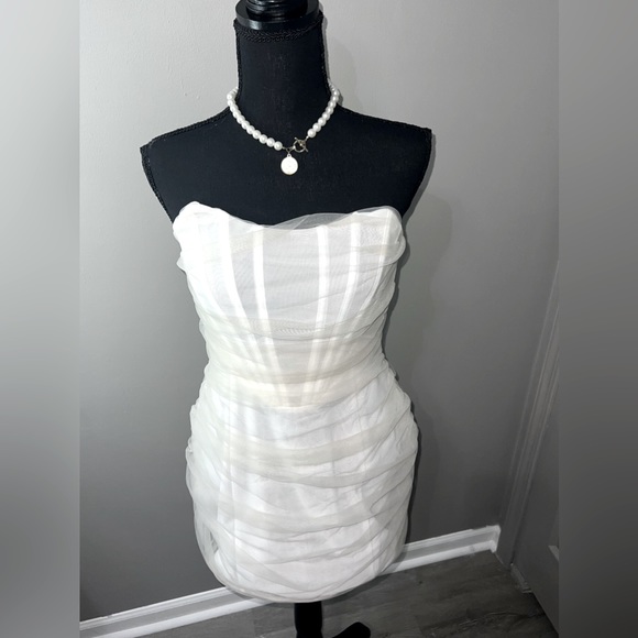 White Fox Boutique For The Night Mini Dress Ivory size large - Picture 2 of 5
